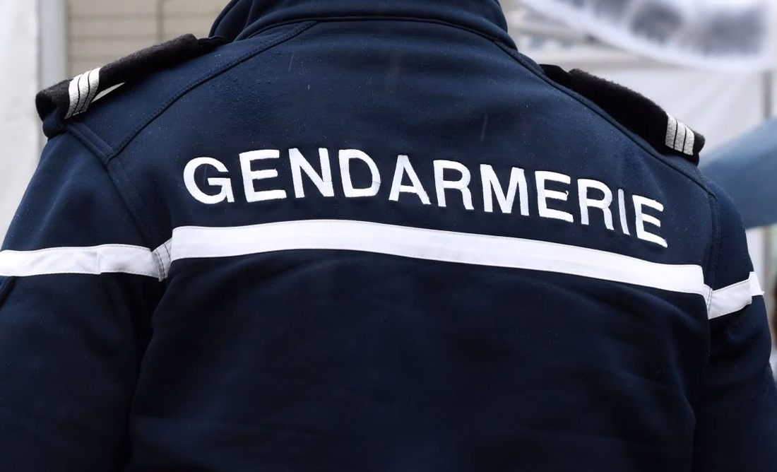 Aux portes de Rouen : la gendarmerie investit ce centre commercial pour dévoiler ses opportunités de carrière